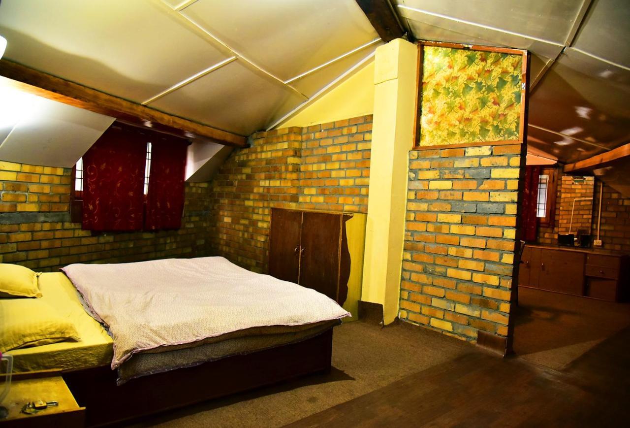 The Alpine Guest House Касоль Экстерьер фото