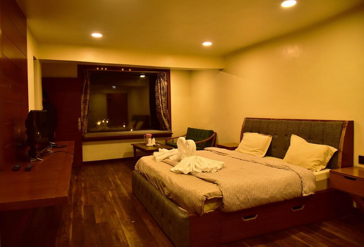 The Alpine Guest House Касоль Экстерьер фото